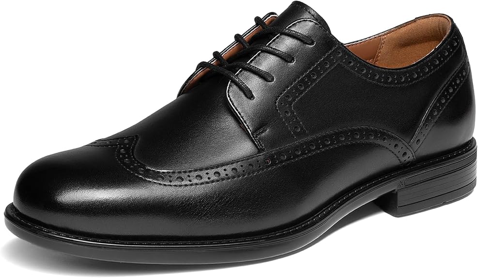 Black leather brogue wingtip oxford dress shoes for a Michael Saylor inspired outfit